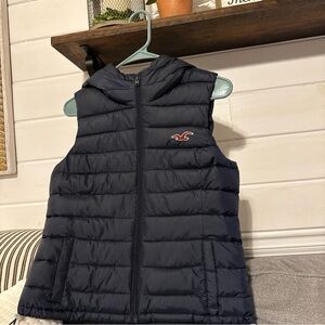 Hollister Dark Blue Puffer Vest Small
